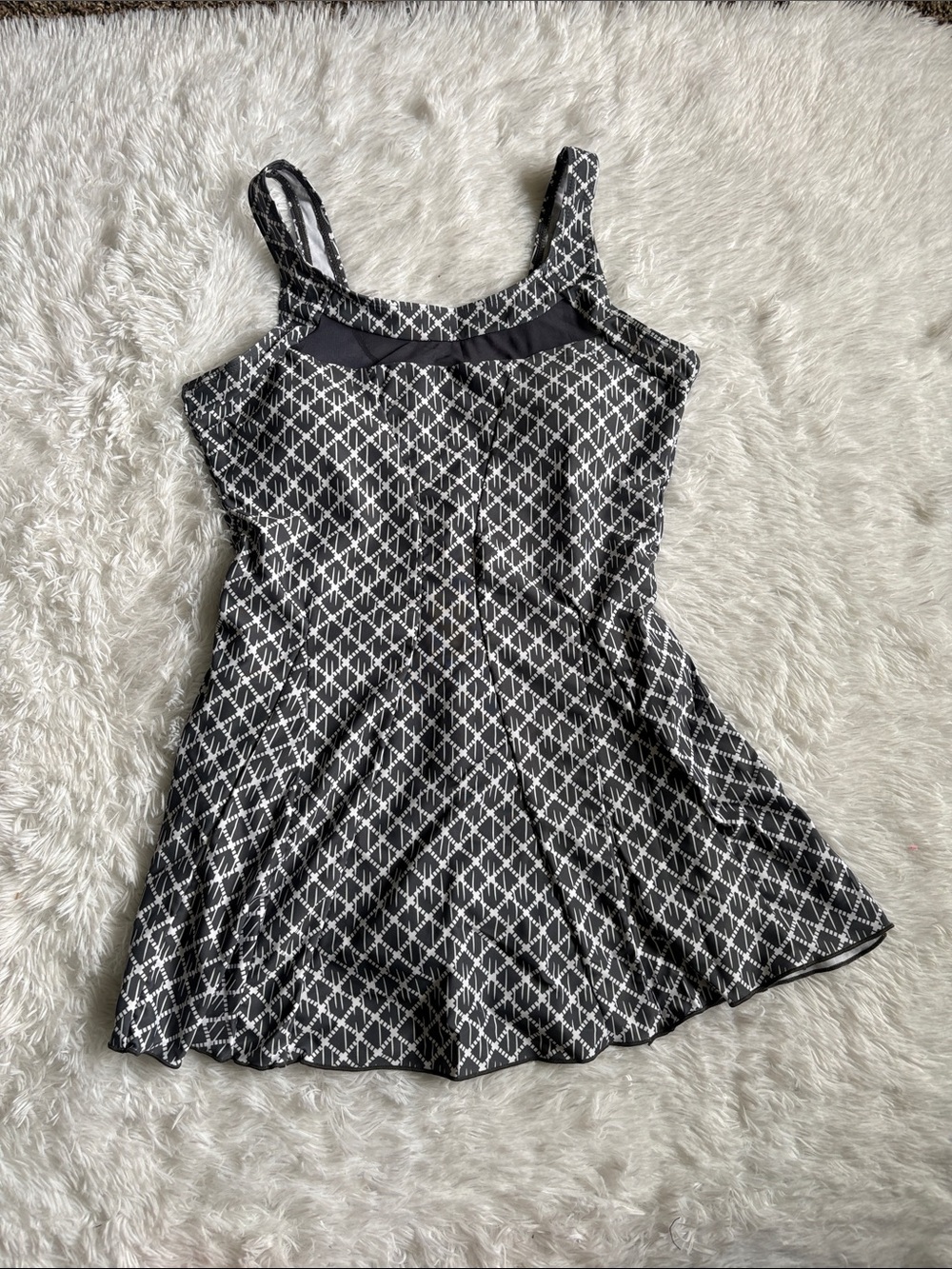 New In Packaging Zando Grey White Geometric Print One Piece Swim Dress Size M